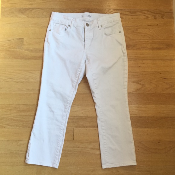 Ladies LOFT White Jeans - Picture 3 of 6